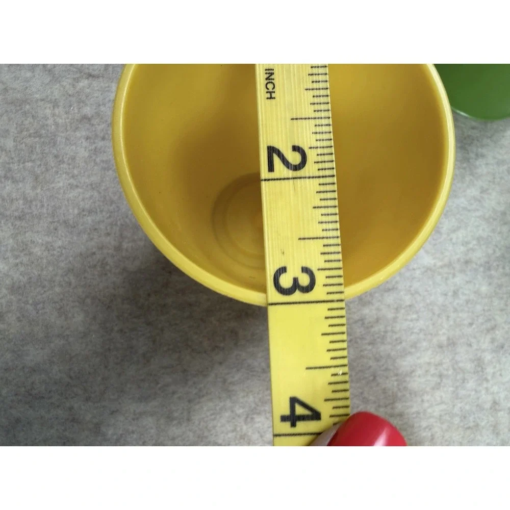 Tupperware Kids 6‎ piece set Bell Tumblers, 3 Green 3 Yellow Made In USA 4oz